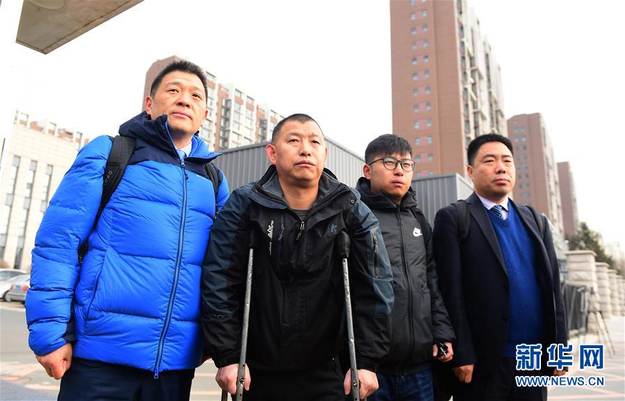 (新华全媒头条·图文互动)(10)新华社评论员:向着更加壮阔的航程——致敬改革开放40周年